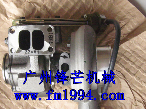 小松PC220-8原装进口增压器6754-81-8190/4038597