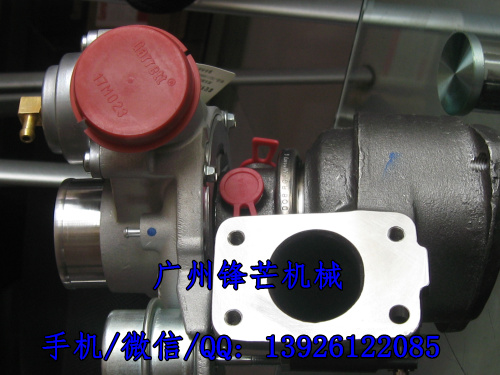 华泰圣达菲1.8T增压器GT2052LS增压器PMF000090/765472-0001(图1)
