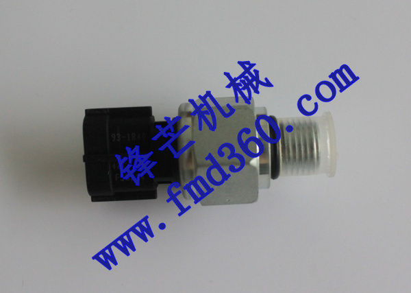 小松传感器小松PC200-8挖掘机低压力传感器7861-93-1840(图1)