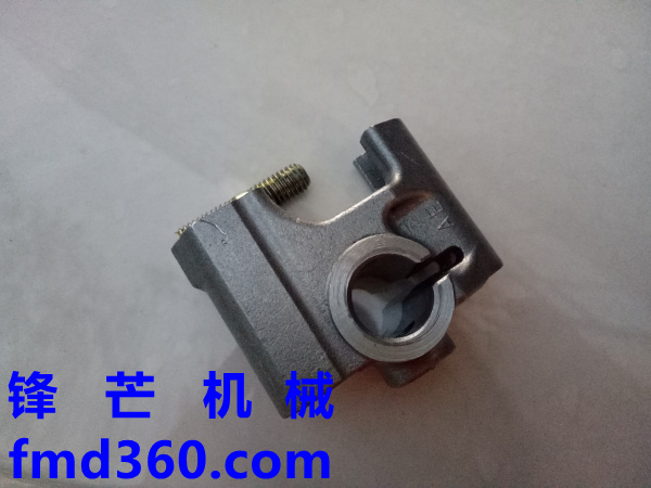洋马发动机大修小松PC30-8洋马3D84气门摇摆座(图1)