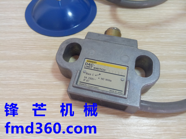 锋芒机械进口挖机配件小松PC100-5、PC120-5、PC200-5行走液压锁(图1)