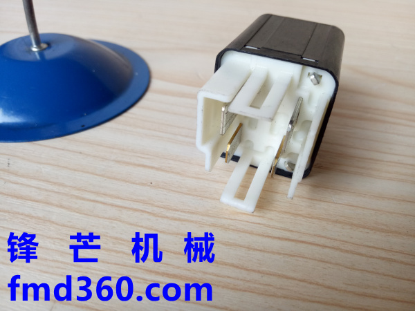 锋芒机械进口挖机配件 电装空调继电器056700-7410(图1)