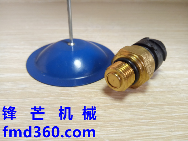 锋芒机械进口勾机配件沃尔沃D12D机油压力传感器21302639(图1)